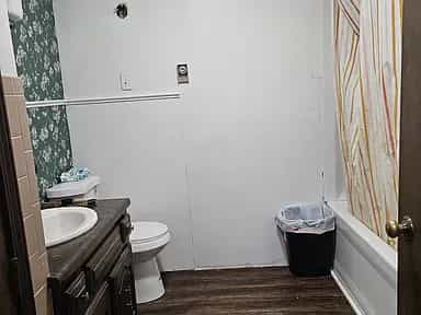 Picture of undefined, number 1