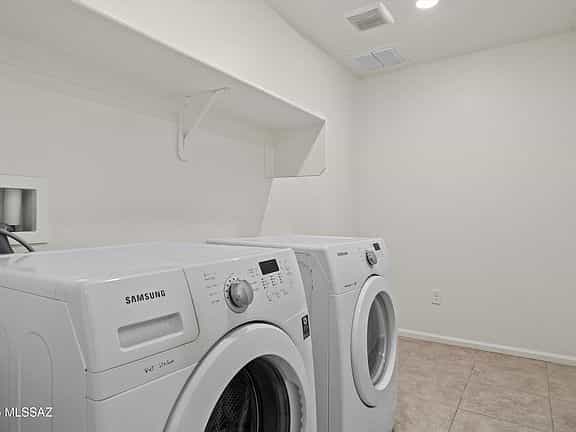 Picture of undefined, number 9