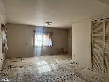 Picture of undefined, number 5
