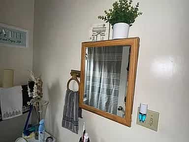 Picture of undefined, number 3