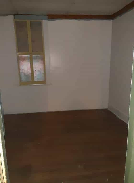 Picture of undefined, number 5