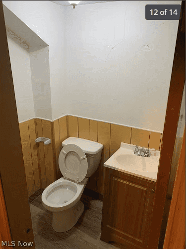 Picture of undefined, number 8