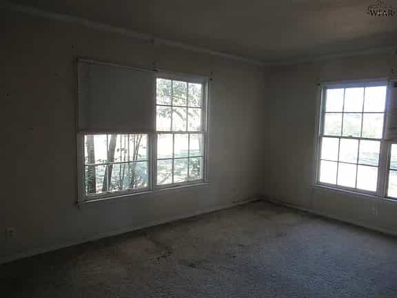 Picture of undefined, number 7