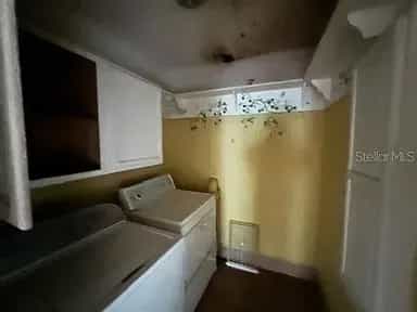 Picture of undefined, number 10