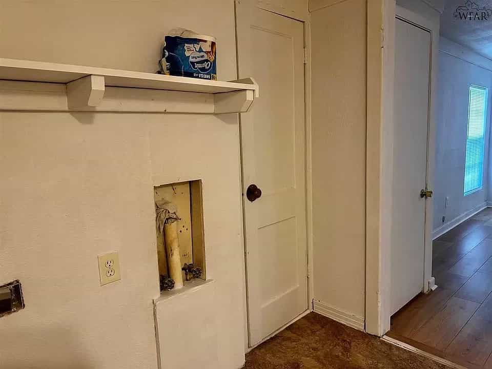 Picture of undefined, number 12