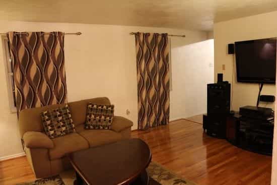 Picture of undefined, number 1