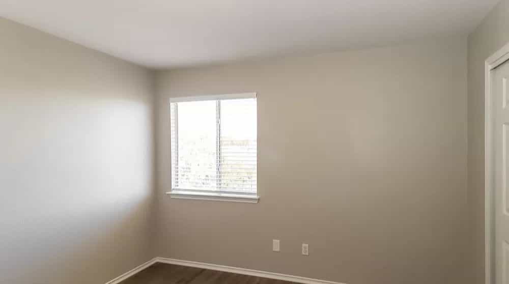 Picture of undefined, number 8
