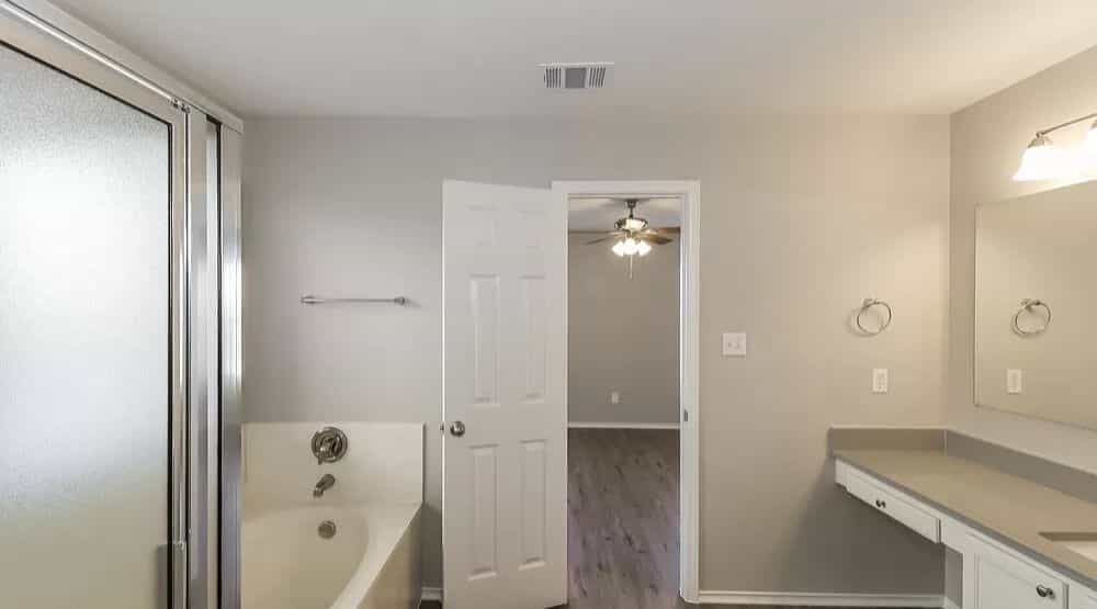 Picture of undefined, number 6