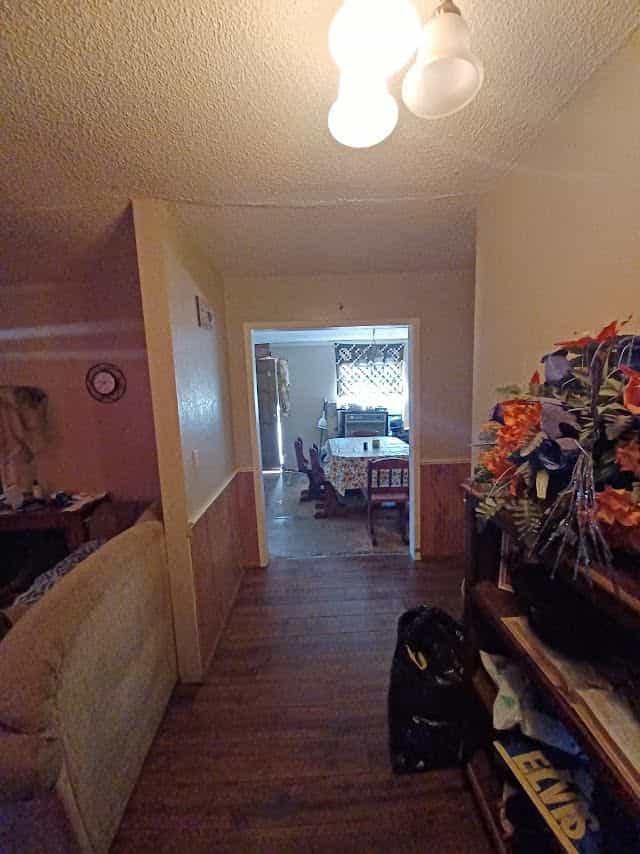 Picture of undefined, number 4