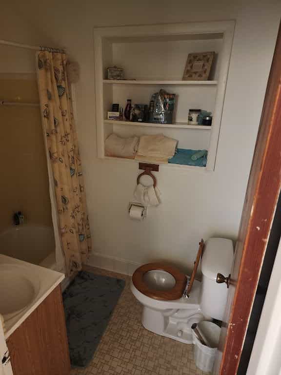 Picture of undefined, number 18