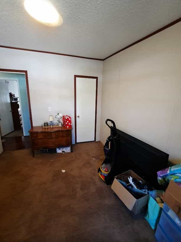 Picture of undefined, number 2