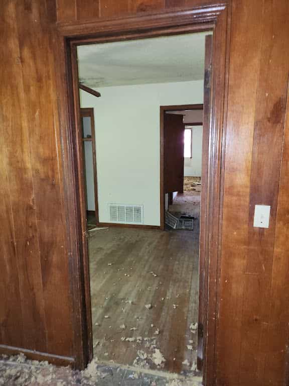 Picture of undefined, number 103