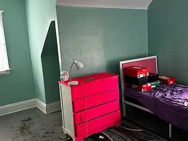 Picture of undefined, number 4