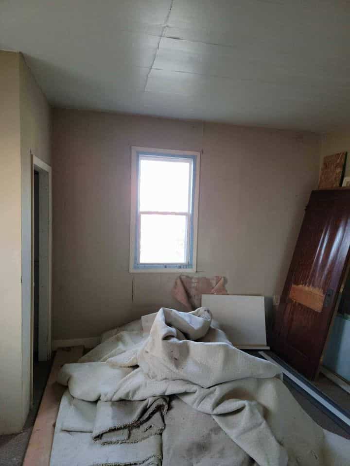 Picture of undefined, number 3