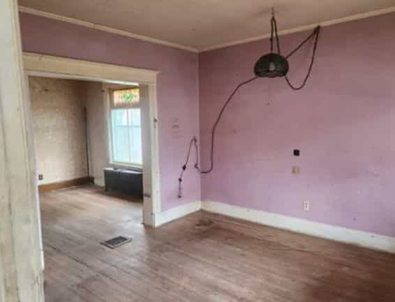 Picture of undefined, number 2