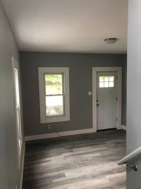 Picture of undefined, number 2