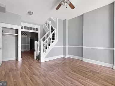 Picture of undefined, number 9