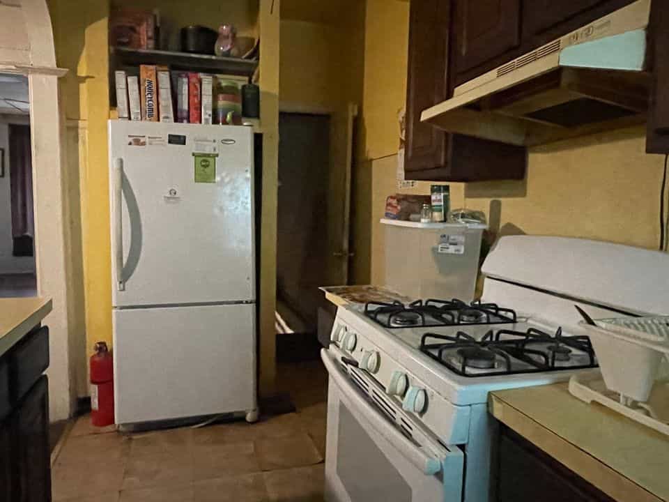 Picture of undefined, number 3