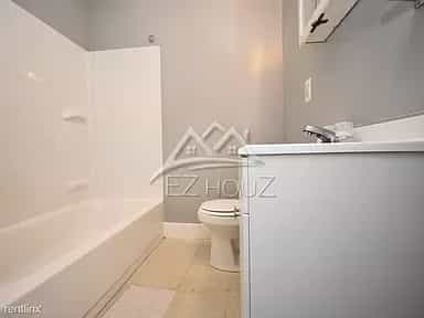 Picture of undefined, number 6