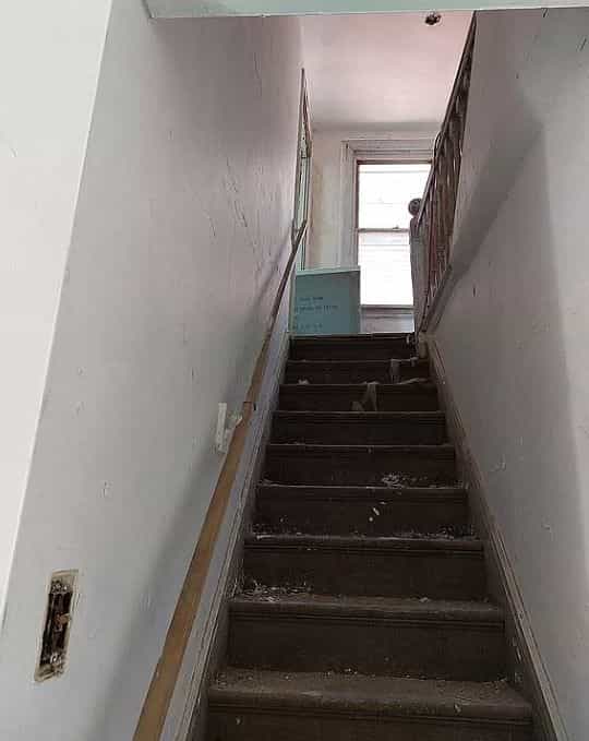 Picture of undefined, number 3