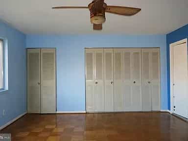 Picture of undefined, number 1