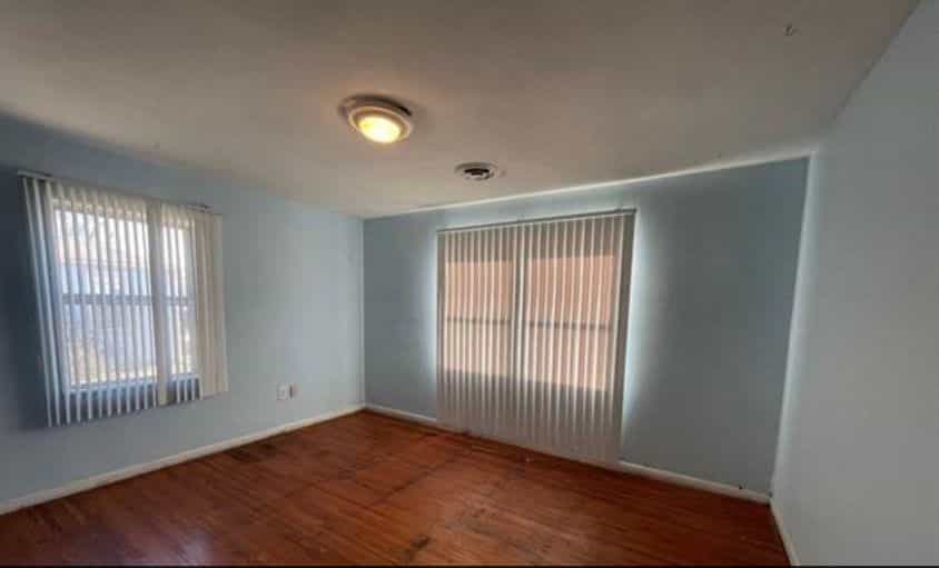 Picture of undefined, number 21
