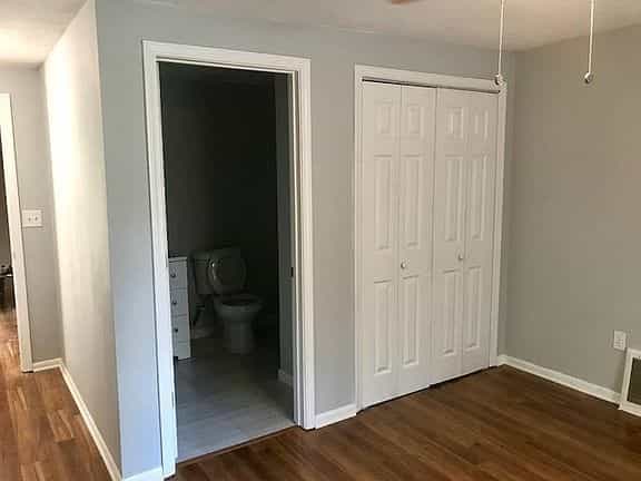 Picture of undefined, number 9