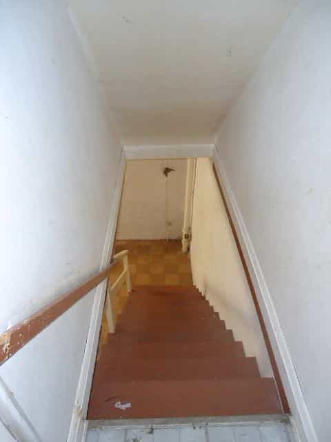 Picture of undefined, number 5