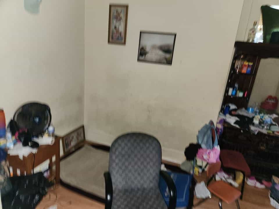 Picture of undefined, number 6