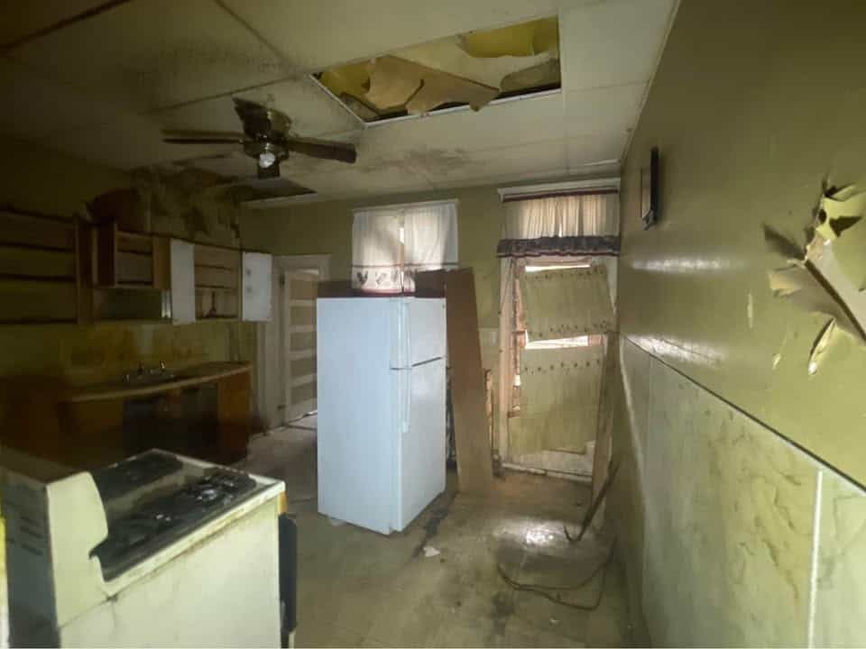 Picture of undefined, number 2