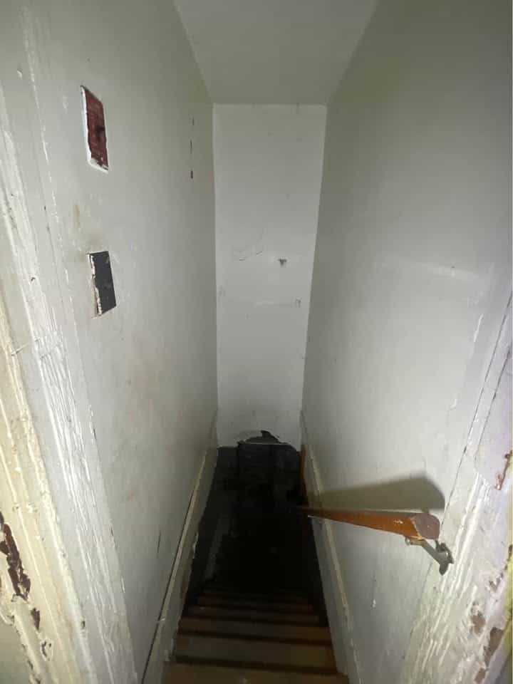 Picture of undefined, number 8