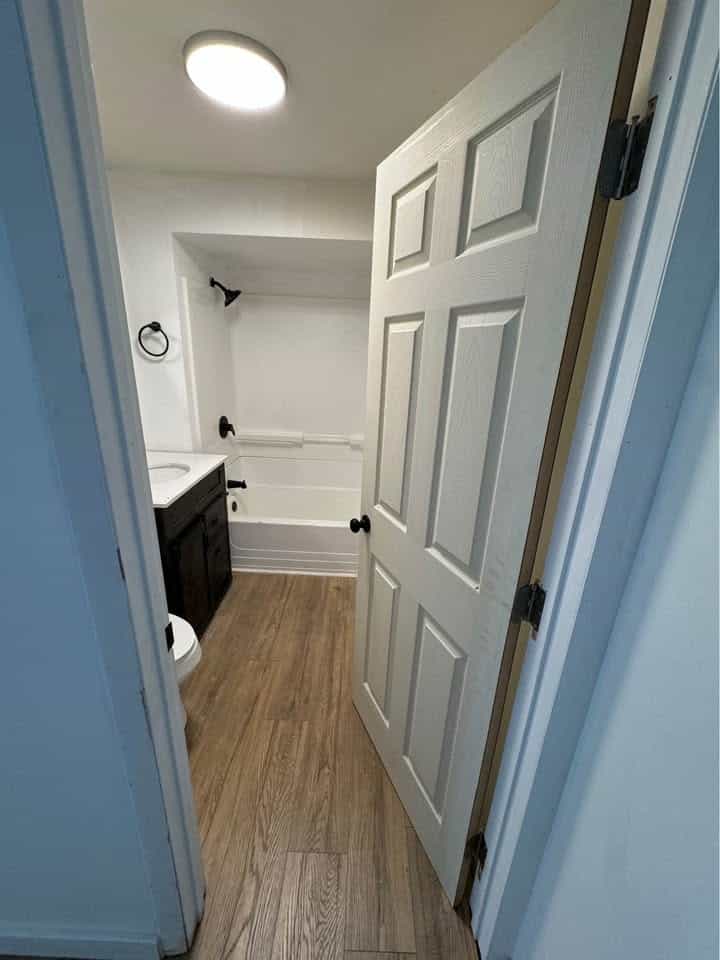 Picture of undefined, number 7