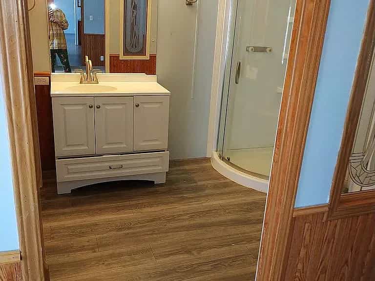 Picture of undefined, number 3