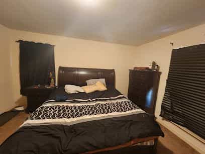 Picture of undefined, number 3