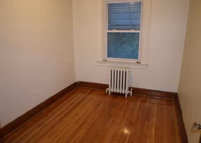 Picture of undefined, number 7