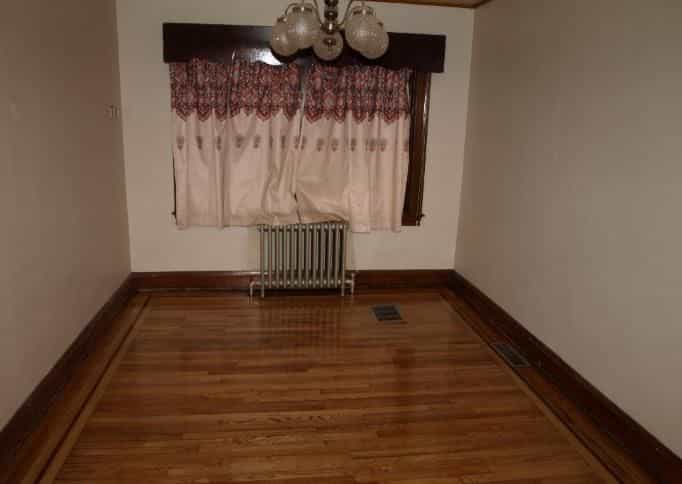 Picture of undefined, number 2