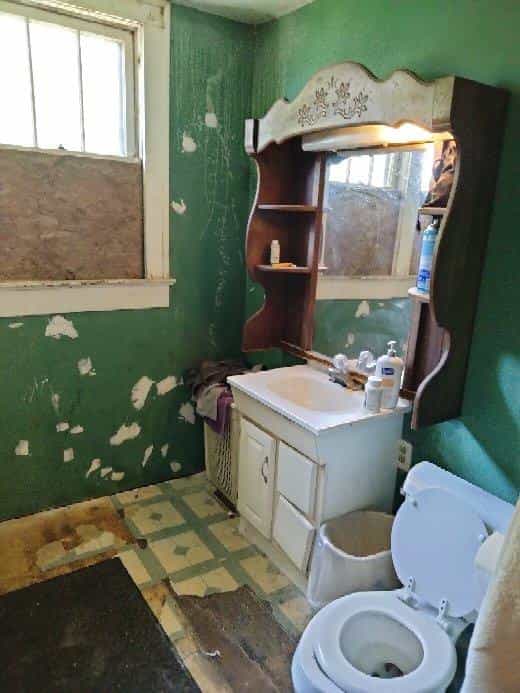 Picture of undefined, number 8