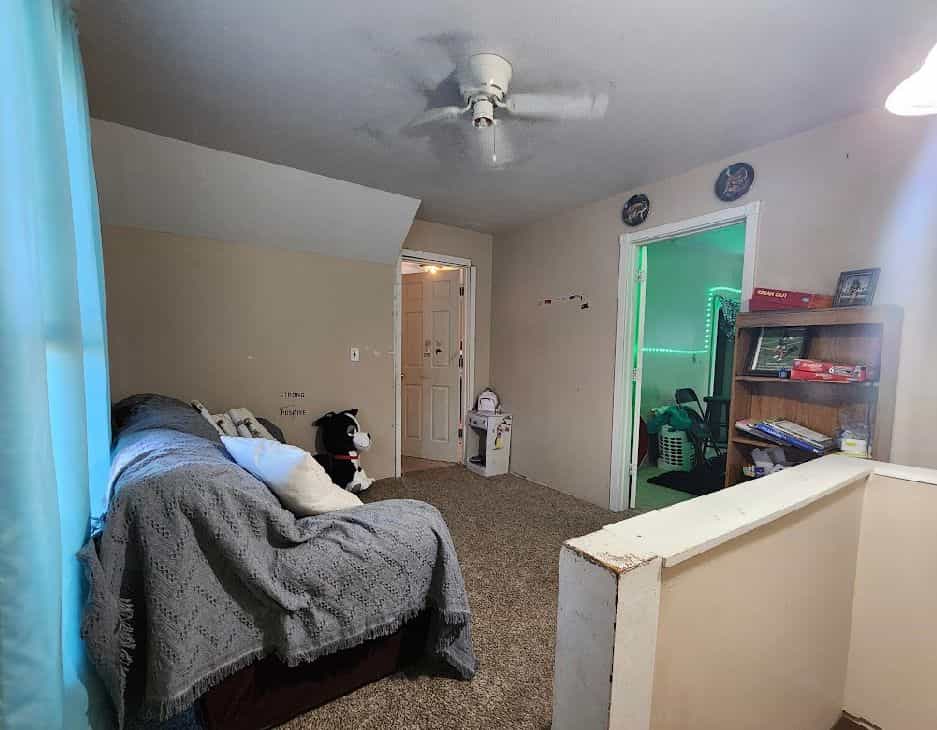 Picture of undefined, number 1