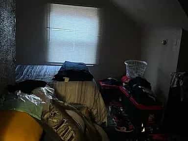 Picture of undefined, number 3