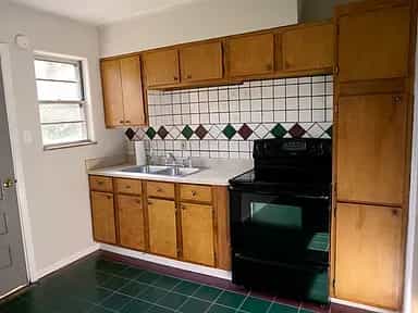 Picture of undefined, number 4