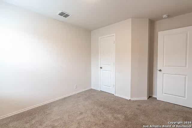 Picture of undefined, number 6