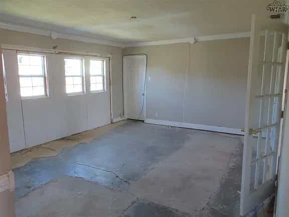 Picture of undefined, number 13