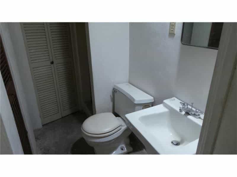 Picture of undefined, number 7