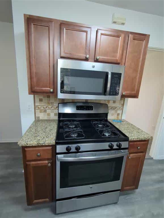 Picture of undefined, number 9