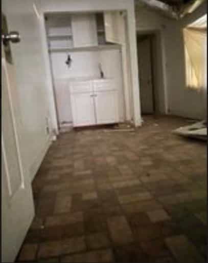 Picture of undefined, number 6