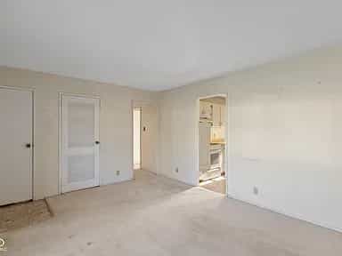 Picture of undefined, number 5