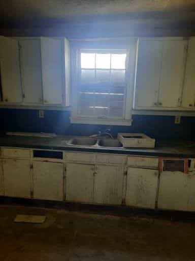 Picture of undefined, number 10