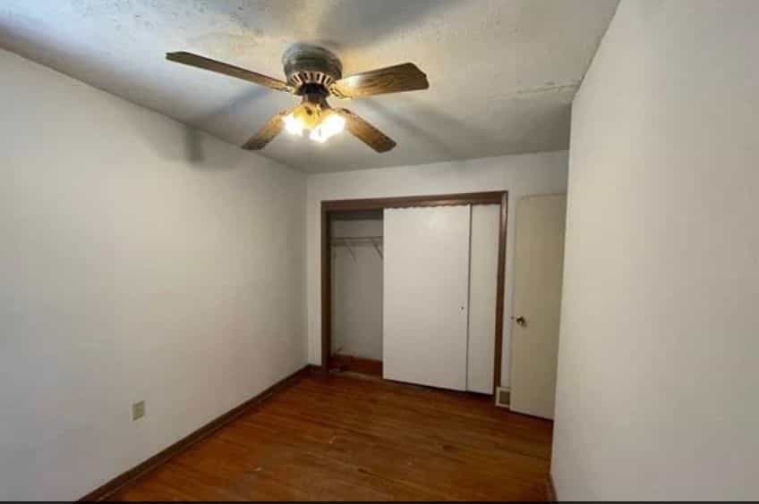Picture of undefined, number 18