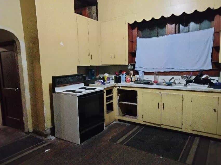 Picture of undefined, number 9