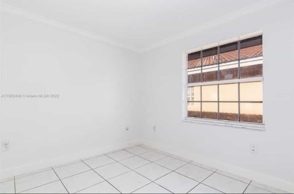 Picture of undefined, number 12